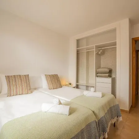 Chl La Mareta, Cozy With Pool