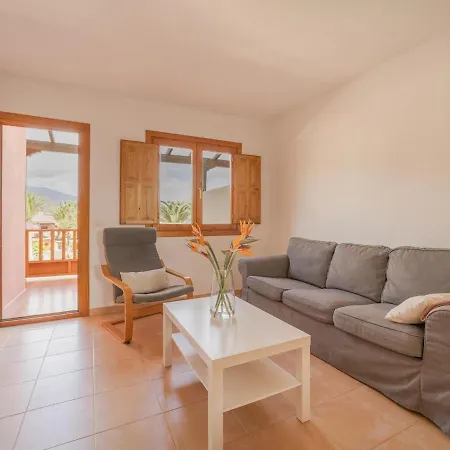 Chl La Mareta, Cozy With Pool